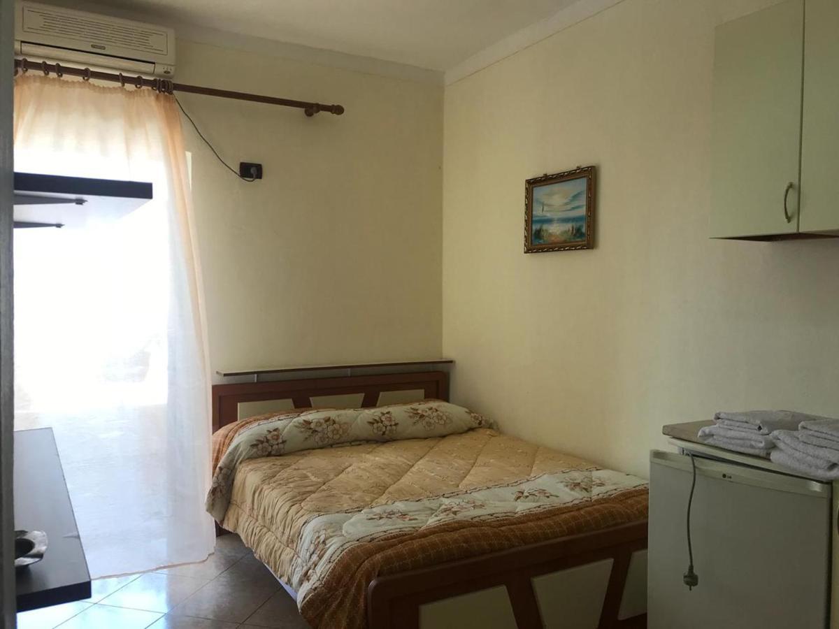 Hotel Ridal Vlorë Exteriör bild